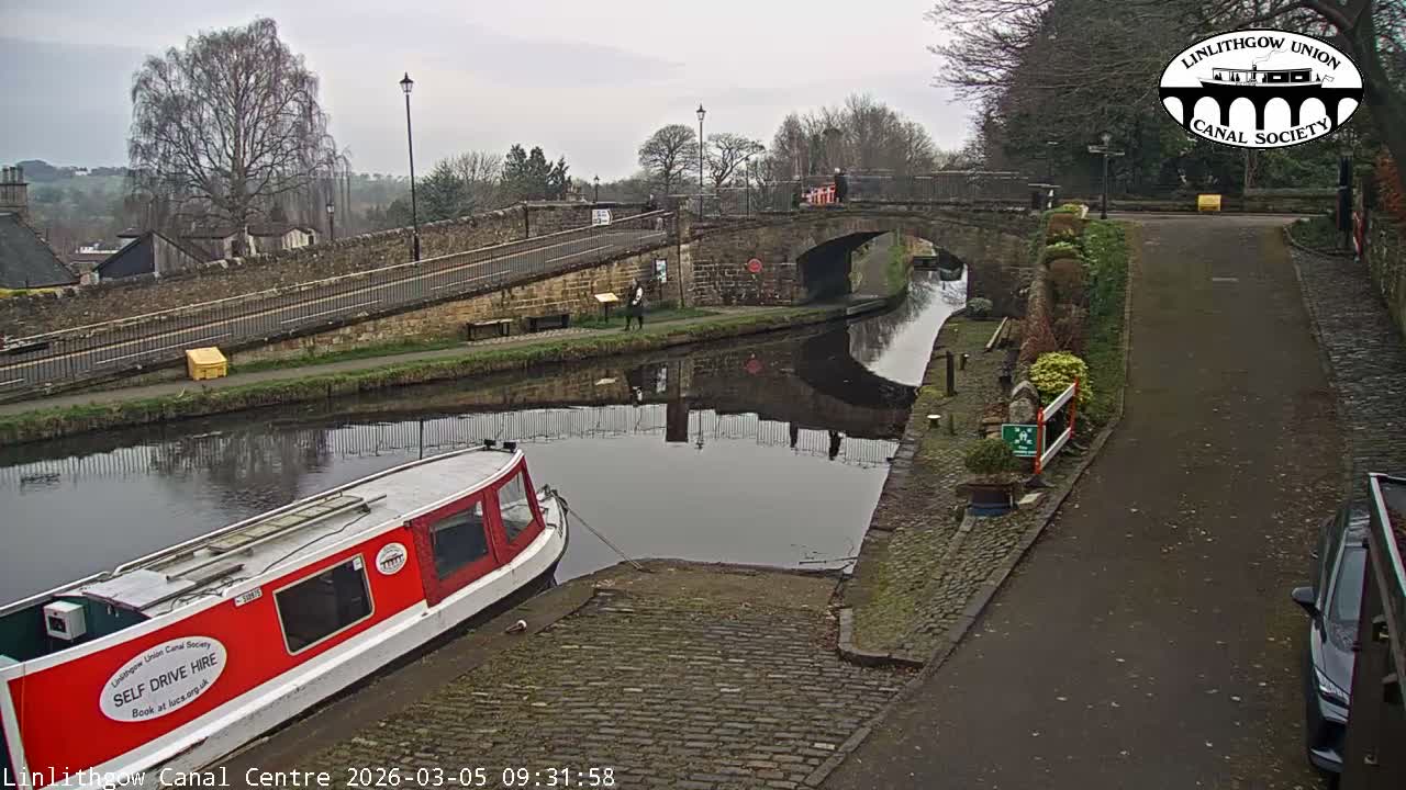 Linlithgow Union Canal Centre Live Cam - Linlithgow, West Lothian, Scotland, United Kingdom