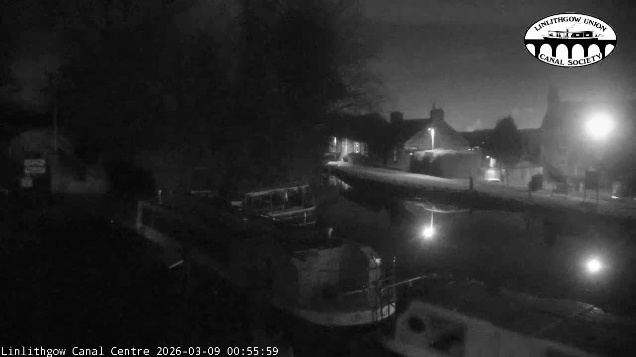 Linlithgow Union Canal Centre Live Cam - Linlithgow, West Lothian, Scotland, United Kingdom