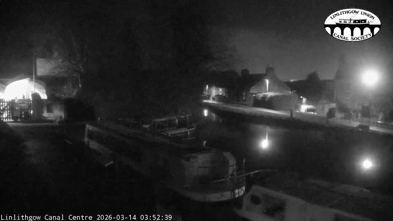 Linlithgow Union Canal Centre Live Cam - Linlithgow, West Lothian, Scotland, United Kingdom