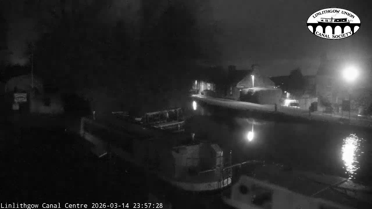 Linlithgow Union Canal Centre Live Cam - Linlithgow, West Lothian, Scotland, United Kingdom