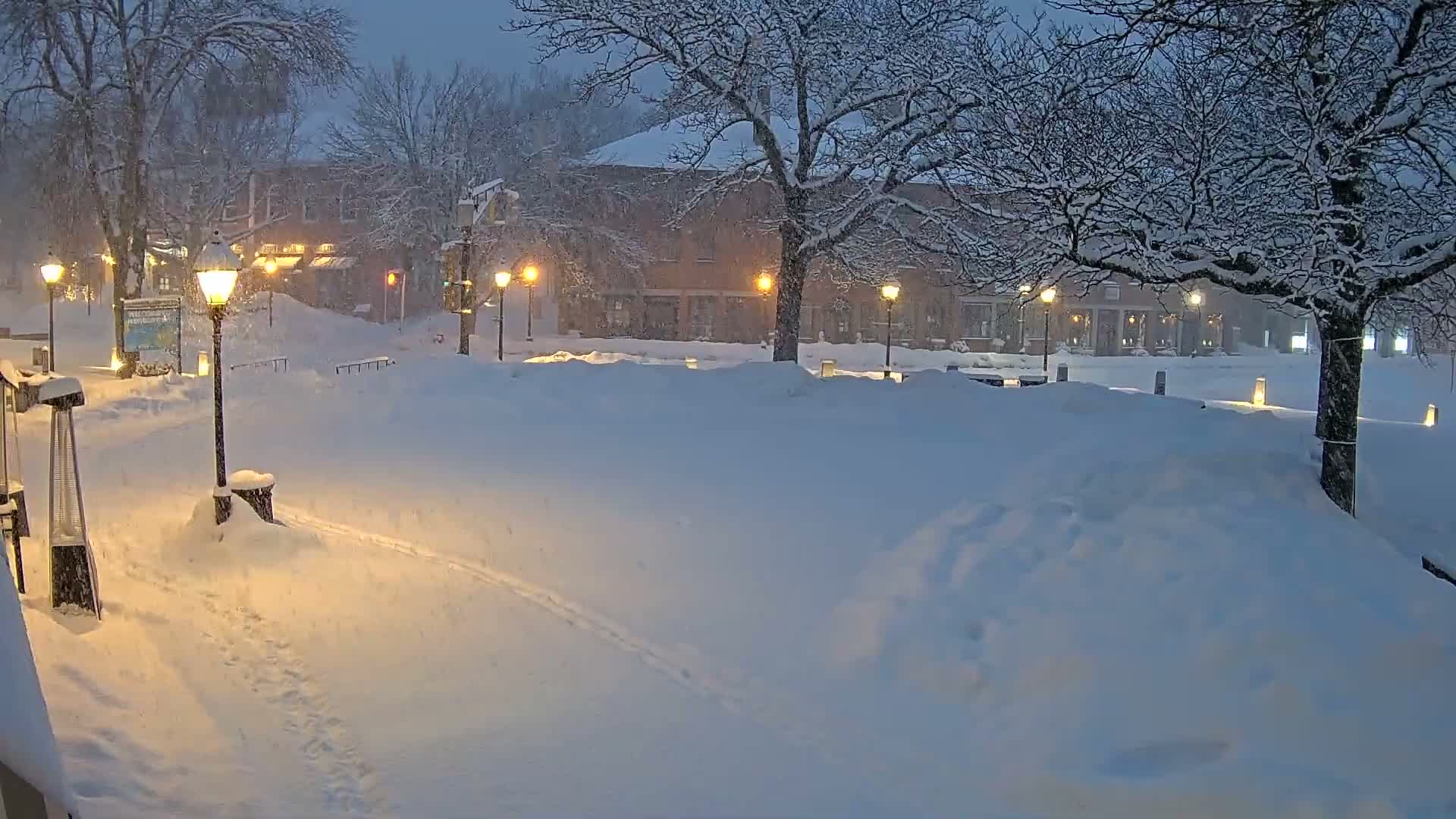 Newburyport, Market Square West Live Cam - Newburyport, Essex, Massachusetts, USA