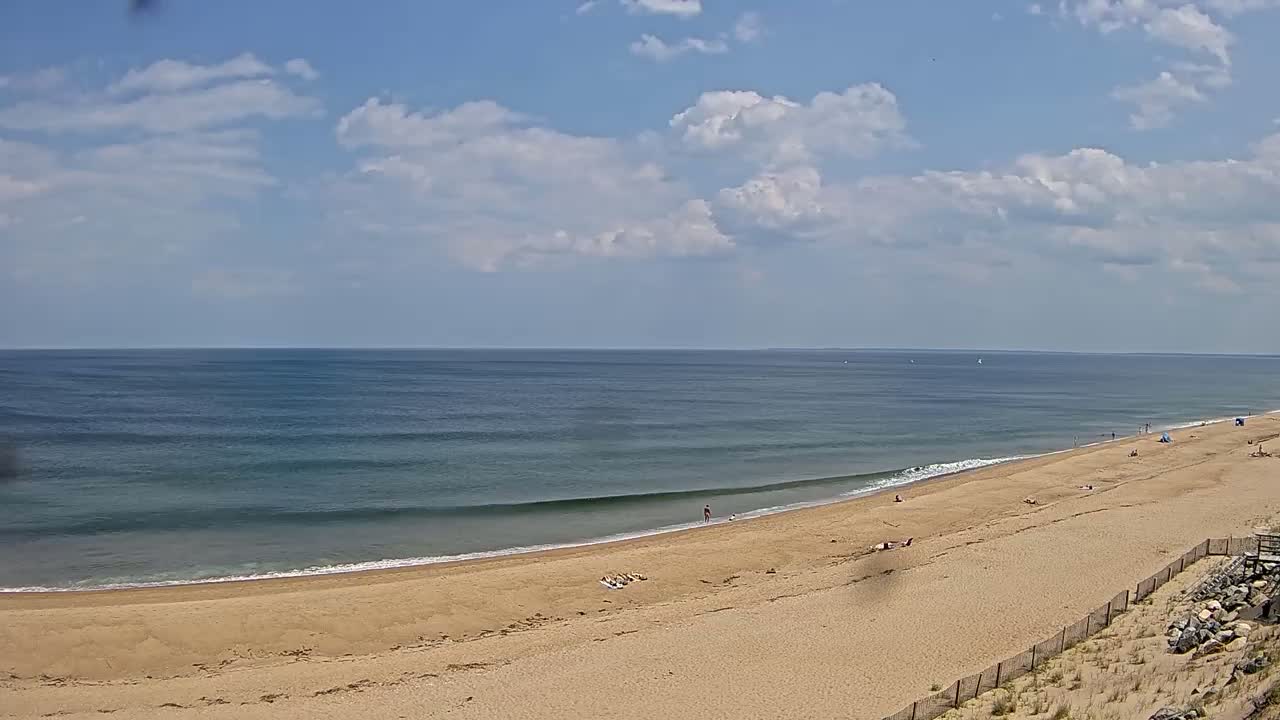 Newburyport, Plum Island Beach South Live Cam - Newburyport, Essex, Massachusetts, USA