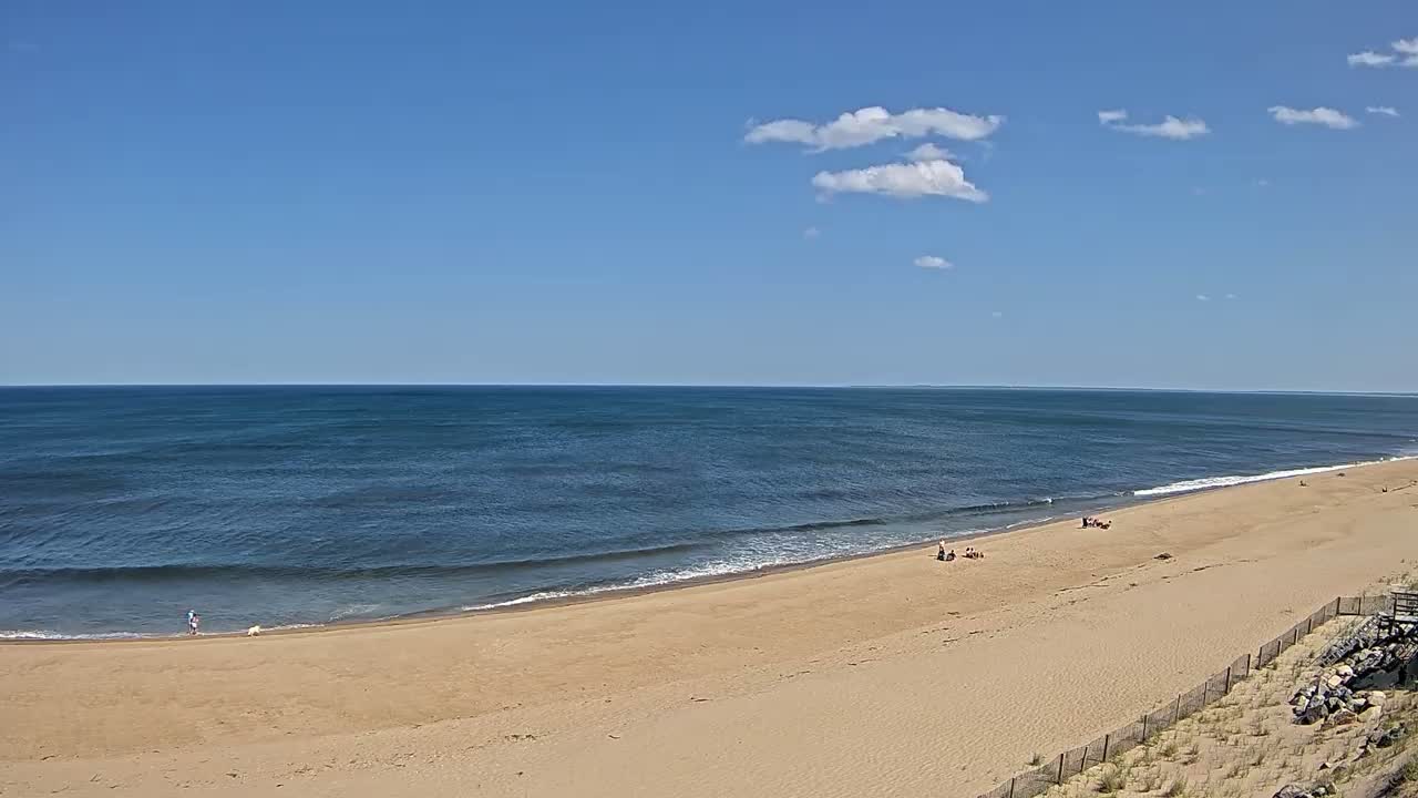 Newburyport, Plum Island Beach South Live Cam - Newburyport, Essex, Massachusetts, USA