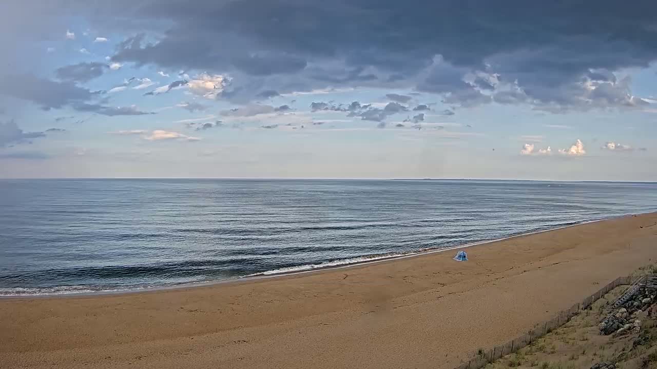 Newburyport, Plum Island Beach South Live Cam - Newburyport, Essex, Massachusetts, USA