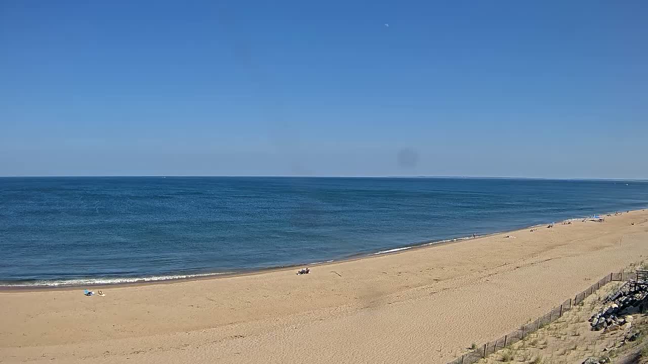 Newburyport, Plum Island Beach South Live Cam - Newburyport, Essex, Massachusetts, USA