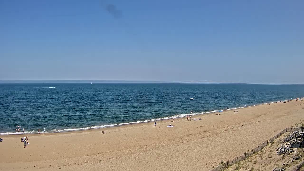 Newburyport, Plum Island Beach South Live Cam - Newburyport, Essex, Massachusetts, USA