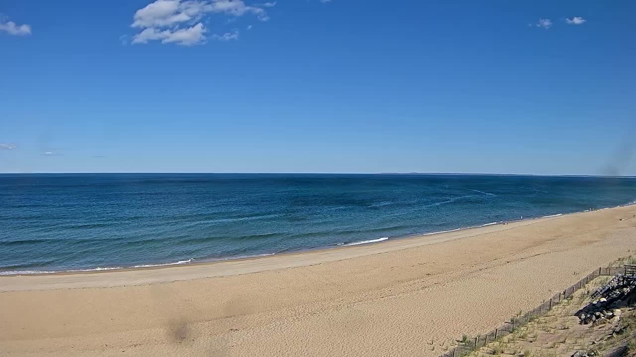 Newburyport, Plum Island Beach South Live Cam - Newburyport, Essex, Massachusetts, USA