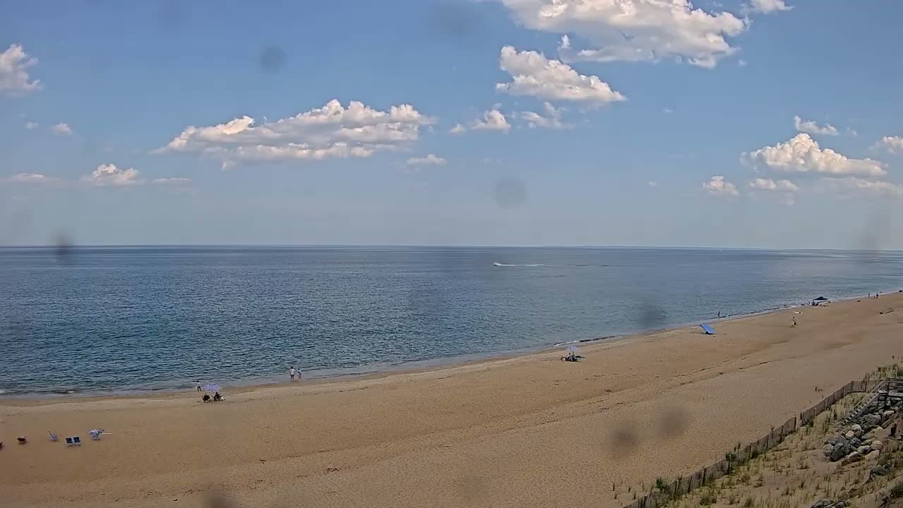Newburyport, Plum Island Beach South Live Cam - Newburyport, Essex, Massachusetts, USA