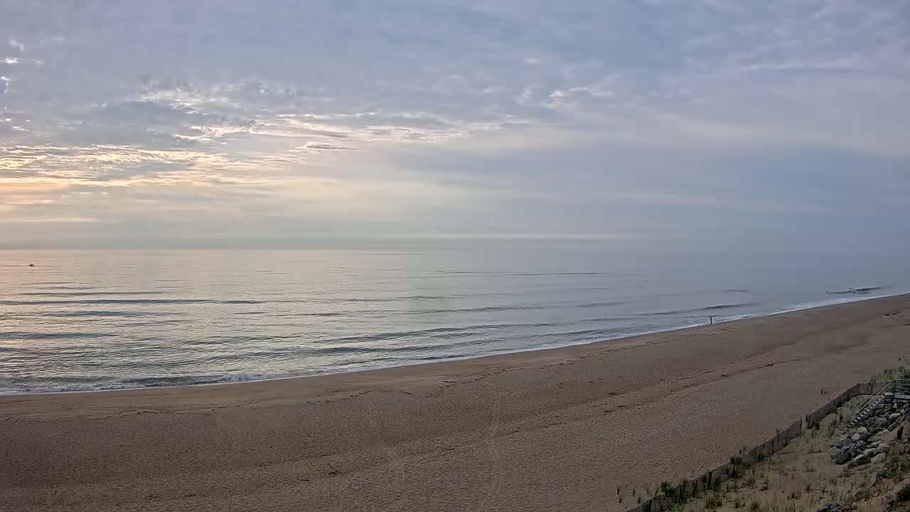Newburyport, Plum Island Beach South Live Cam - Newburyport, Essex, Massachusetts, USA