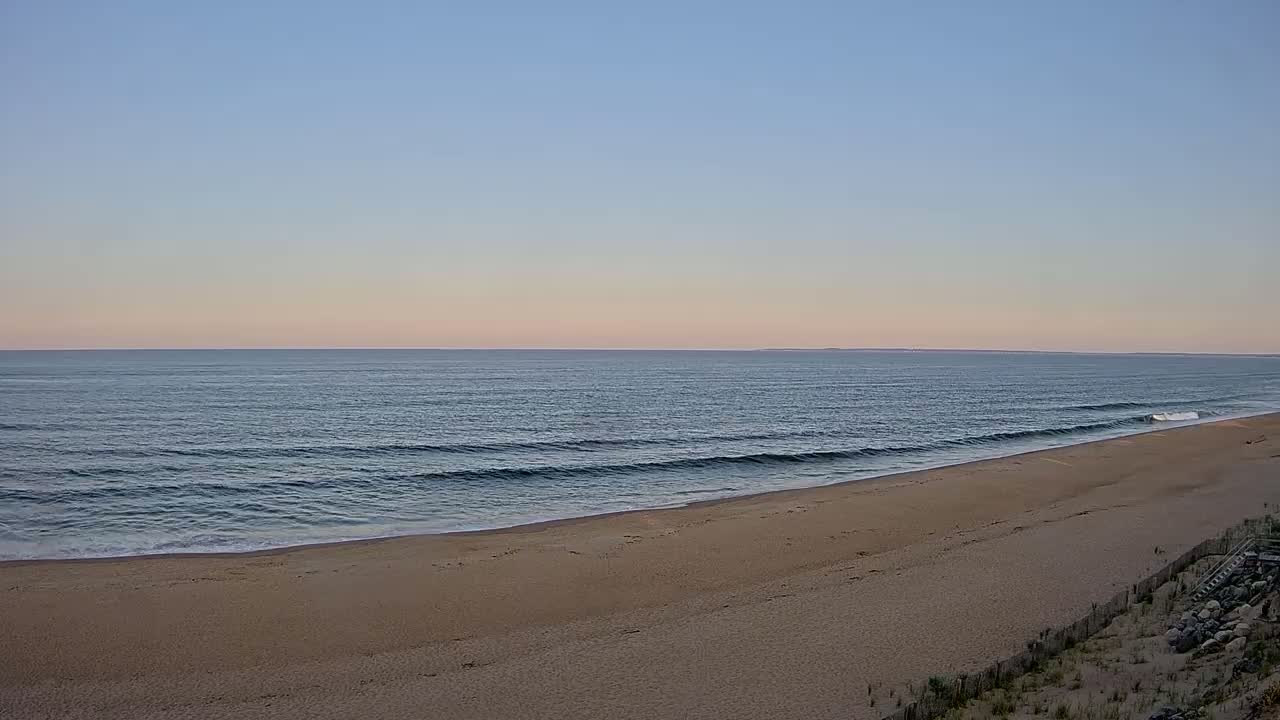 Newburyport, Plum Island Beach South Live Cam - Newburyport, Essex, Massachusetts, USA
