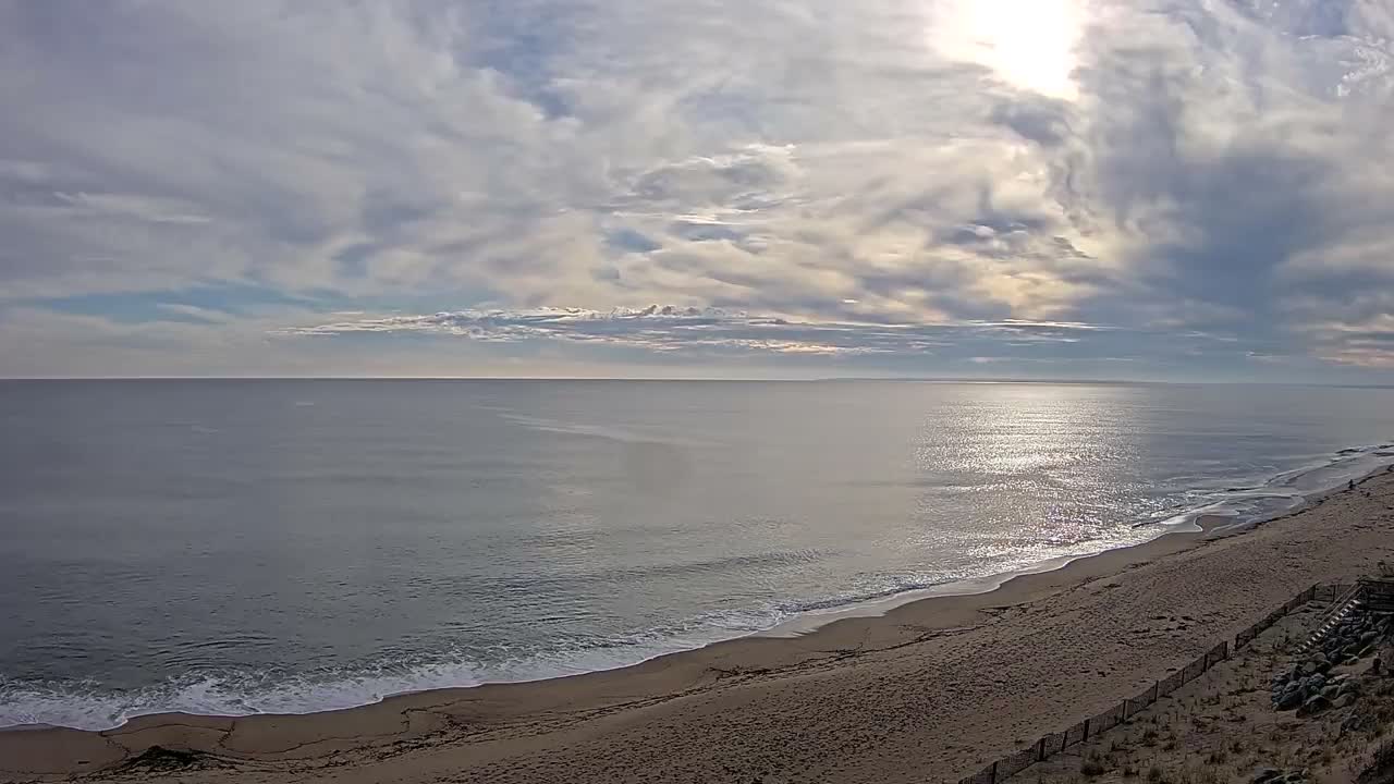 Newburyport, Plum Island Beach South Live Cam - Newburyport, Essex, Massachusetts, USA