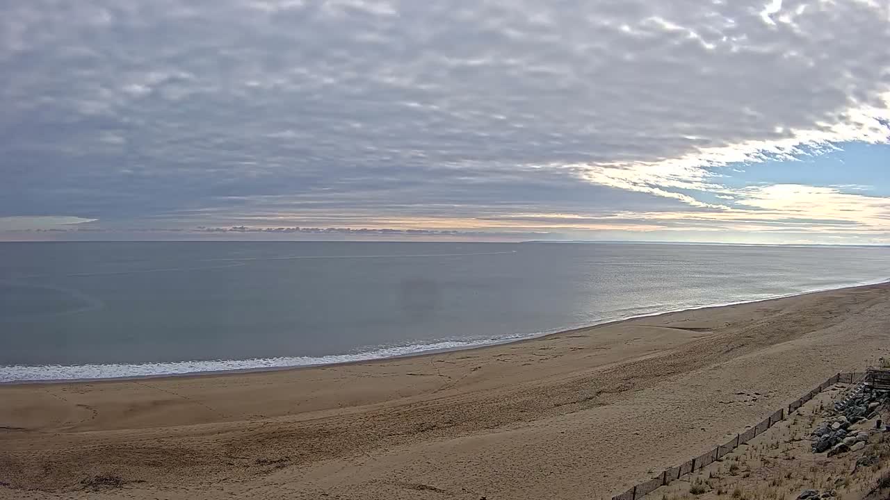 Newburyport, Plum Island Beach South Live Cam - Newburyport, Essex, Massachusetts, USA