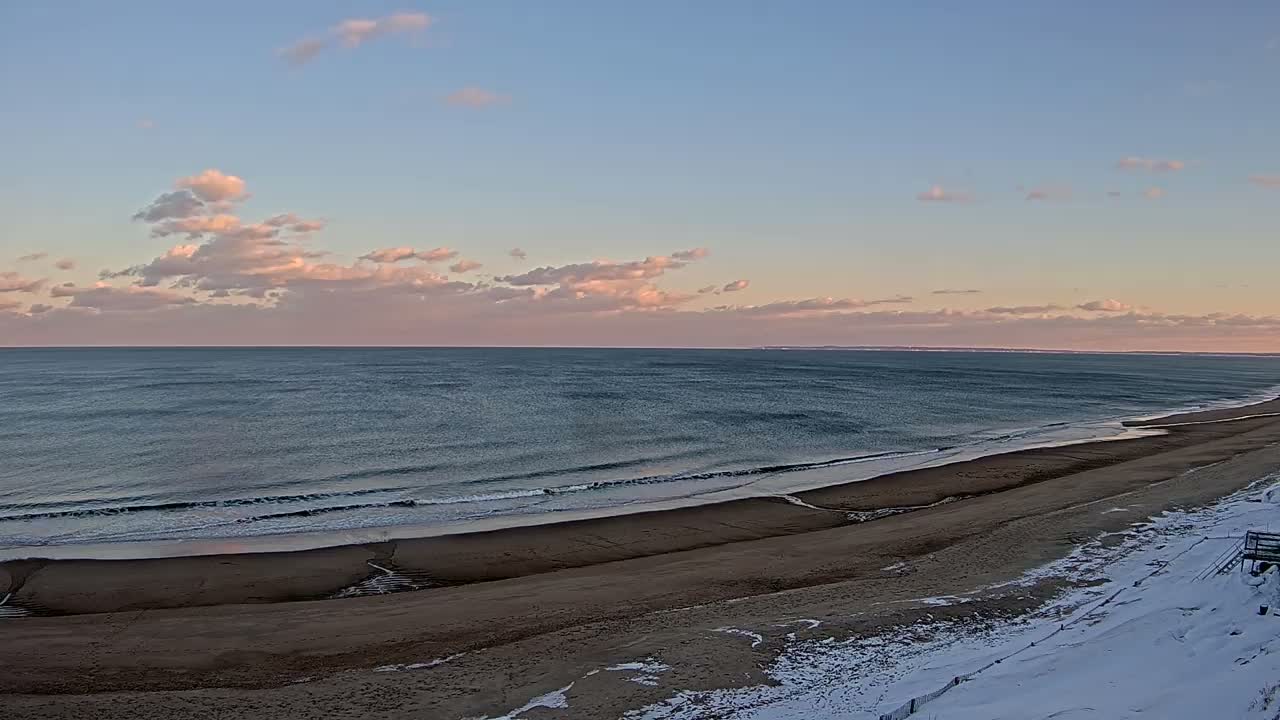 Newburyport, Plum Island Beach South Live Cam - Newburyport, Essex, Massachusetts, USA