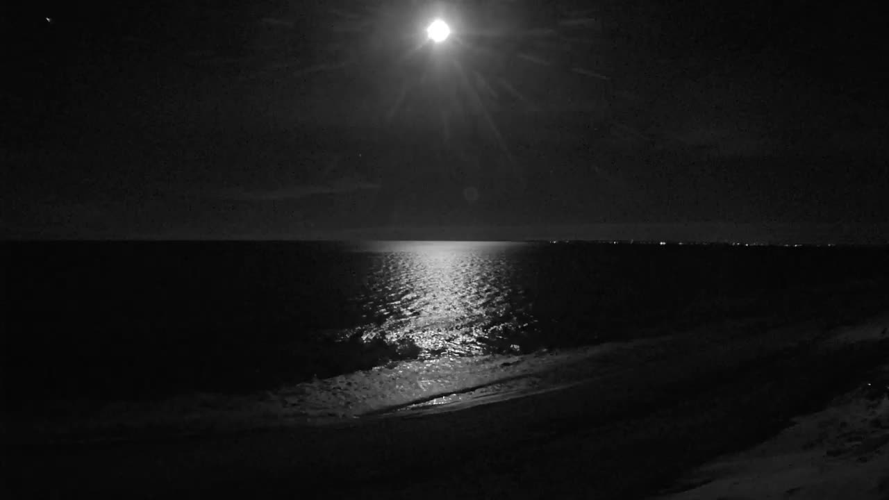 Newburyport, Plum Island Beach South Live Cam - Newburyport, Essex, Massachusetts, USA