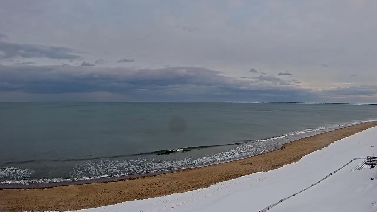 Newburyport, Plum Island Beach South Live Cam - Newburyport, Essex, Massachusetts, USA