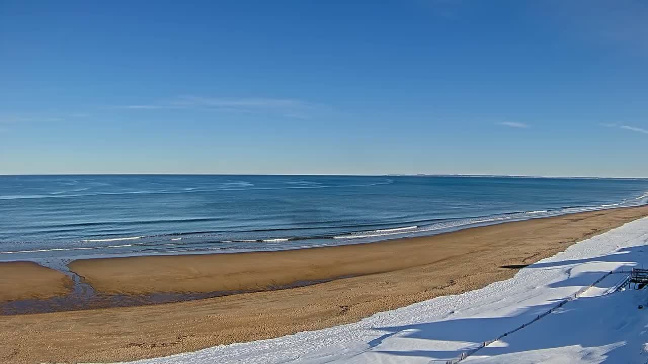Newburyport, Plum Island Beach South Live Cam - Newburyport, Essex, Massachusetts, USA
