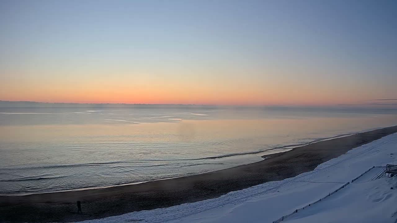 Newburyport, Plum Island Beach South Live Cam - Newburyport, Essex, Massachusetts, USA