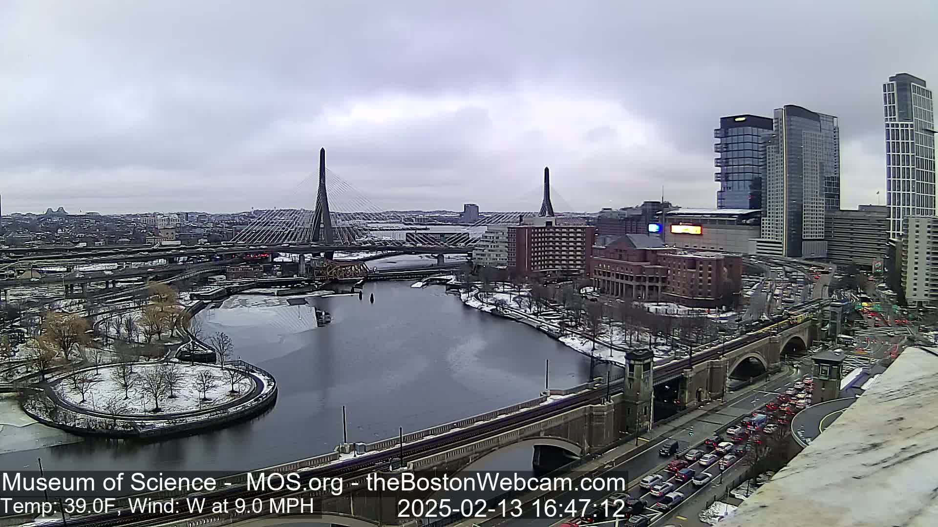  Green Line Subway & Bridge Live Cam - Cambridge, Boston, Massachusetts ,USA