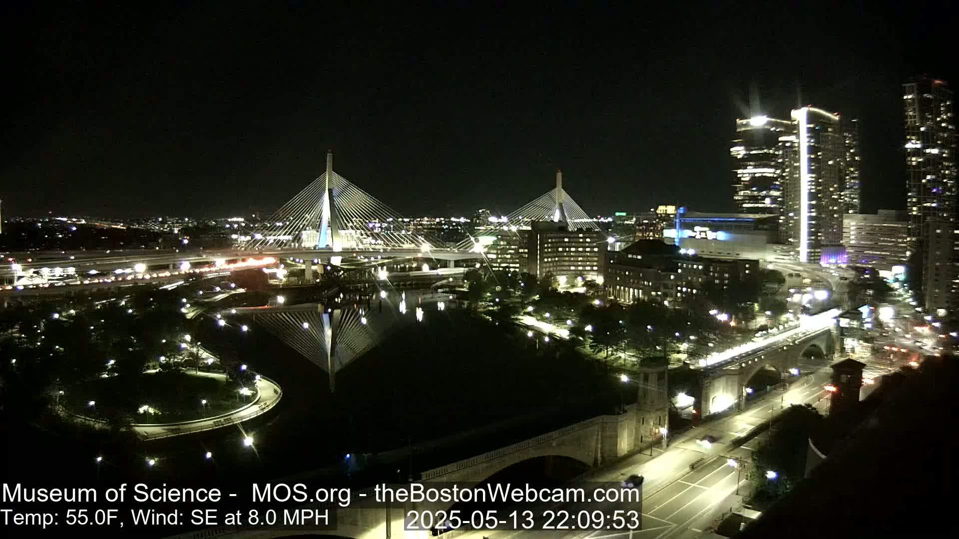  Green Line Subway & Bridge Live Cam - Cambridge, Boston, Massachusetts ,USA