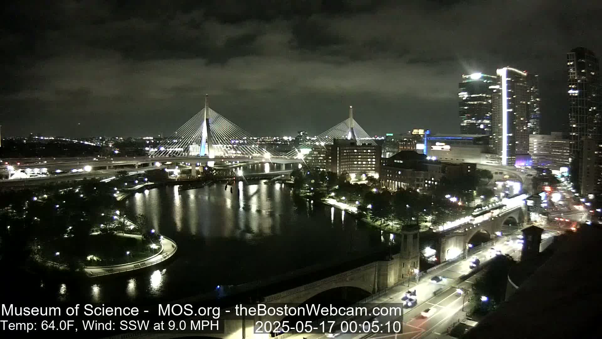  Green Line Subway & Bridge Live Cam - Cambridge, Boston, Massachusetts ,USA