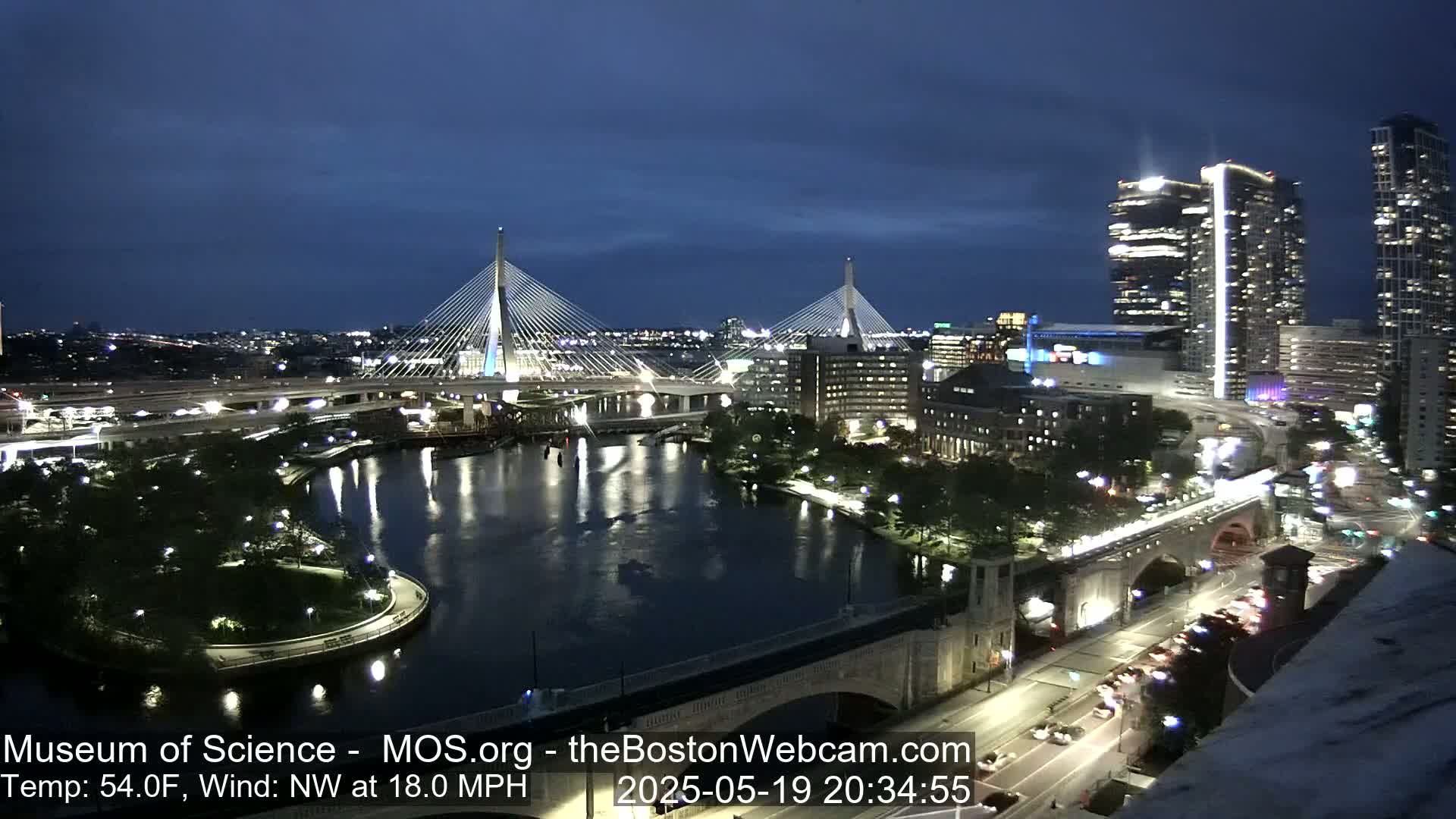  Green Line Subway & Bridge Live Cam - Cambridge, Boston, Massachusetts ,USA