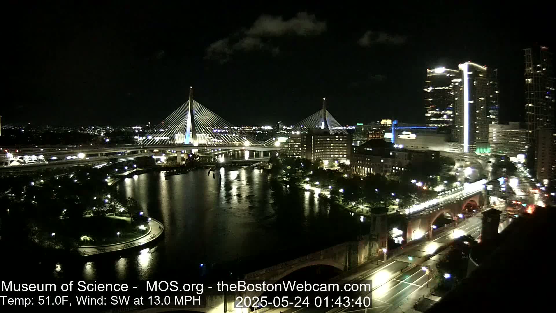  Green Line Subway & Bridge Live Cam - Cambridge, Boston, Massachusetts ,USA
