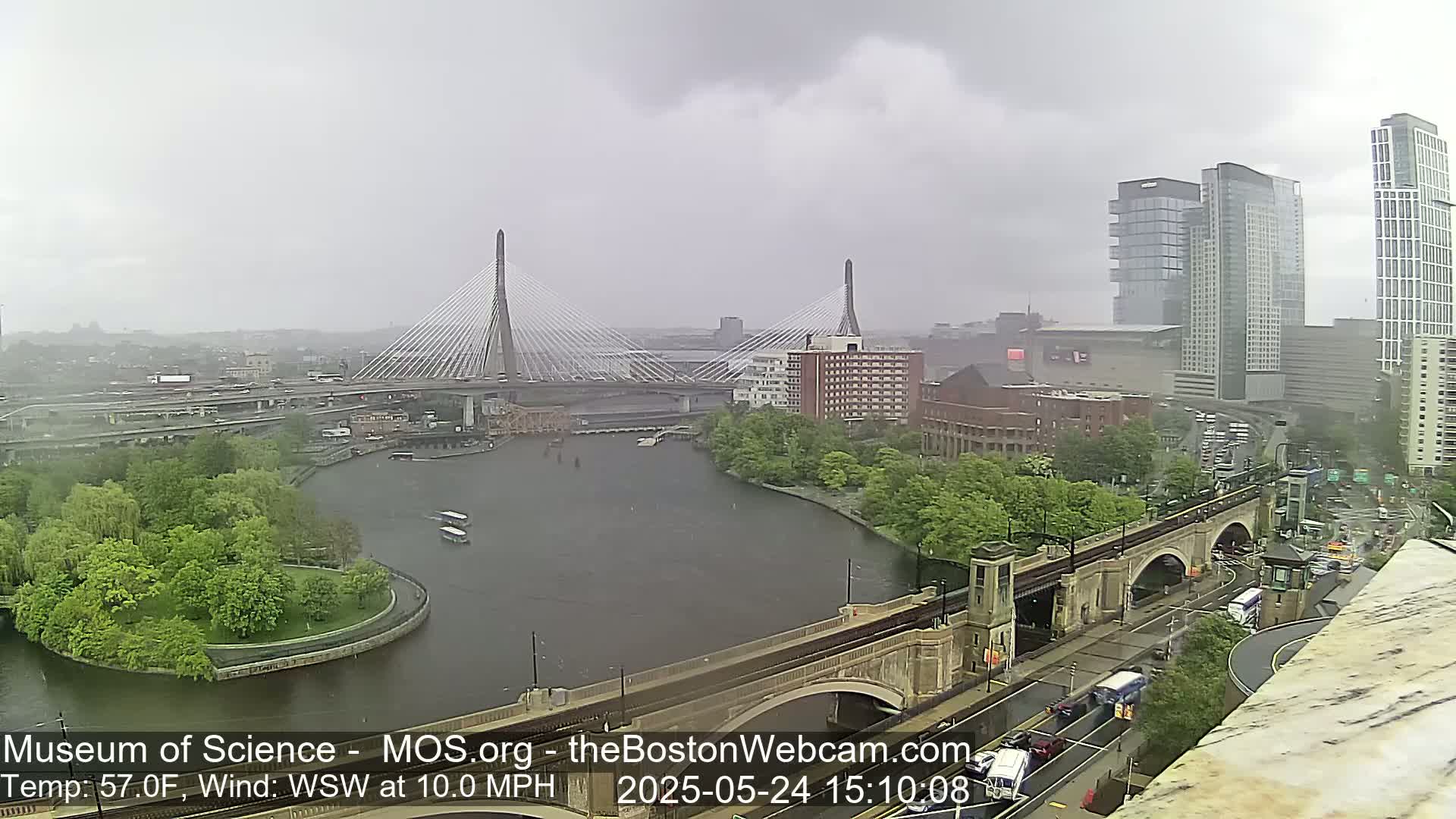  Green Line Subway & Bridge Live Cam - Cambridge, Boston, Massachusetts ,USA