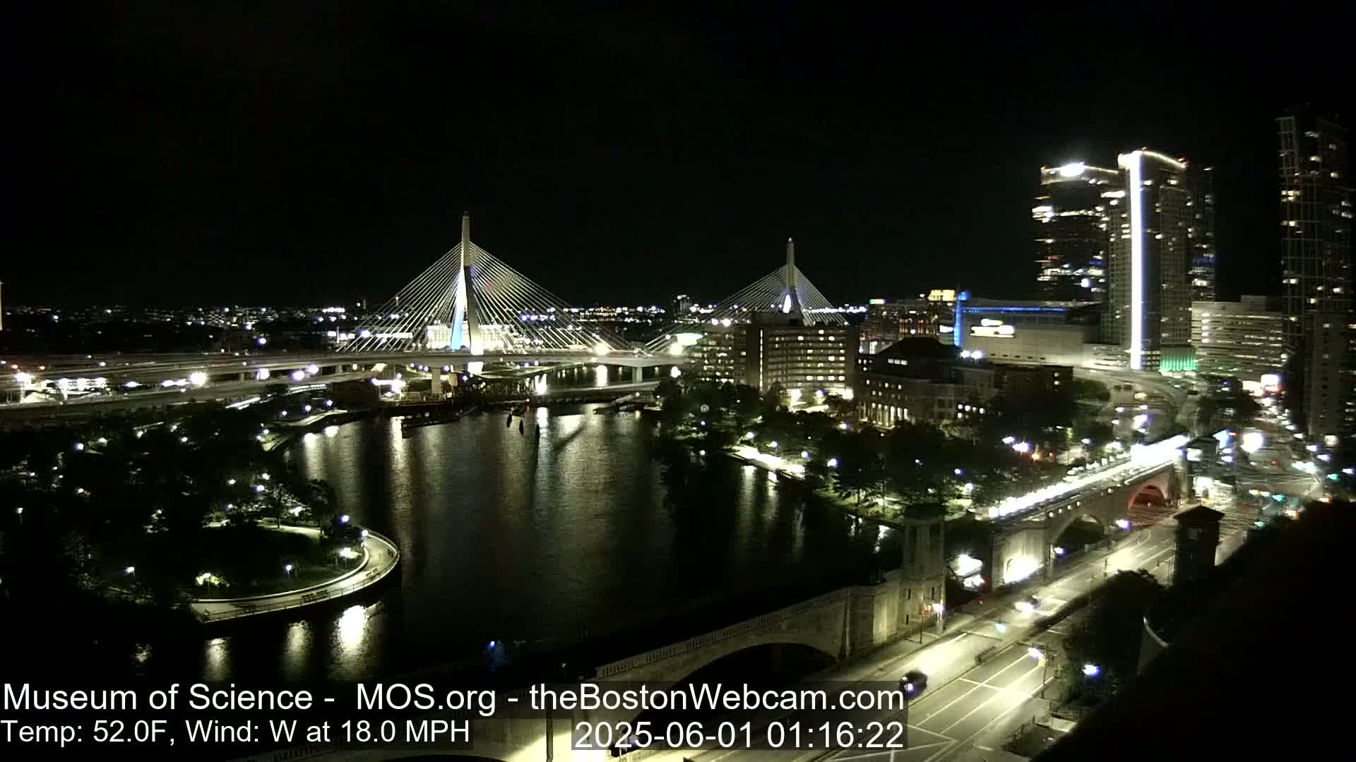  Green Line Subway & Bridge Live Cam - Cambridge, Boston, Massachusetts ,USA