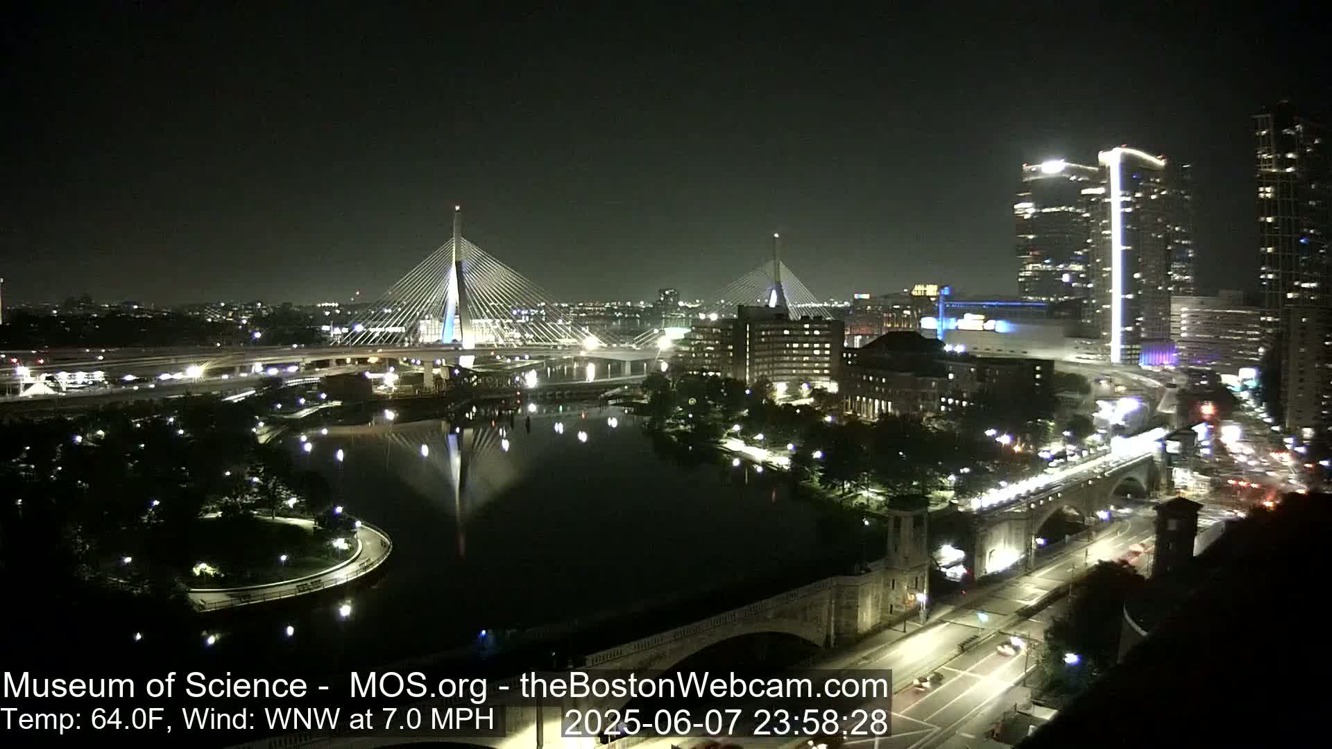  Green Line Subway & Bridge Live Cam - Cambridge, Boston, Massachusetts ,USA