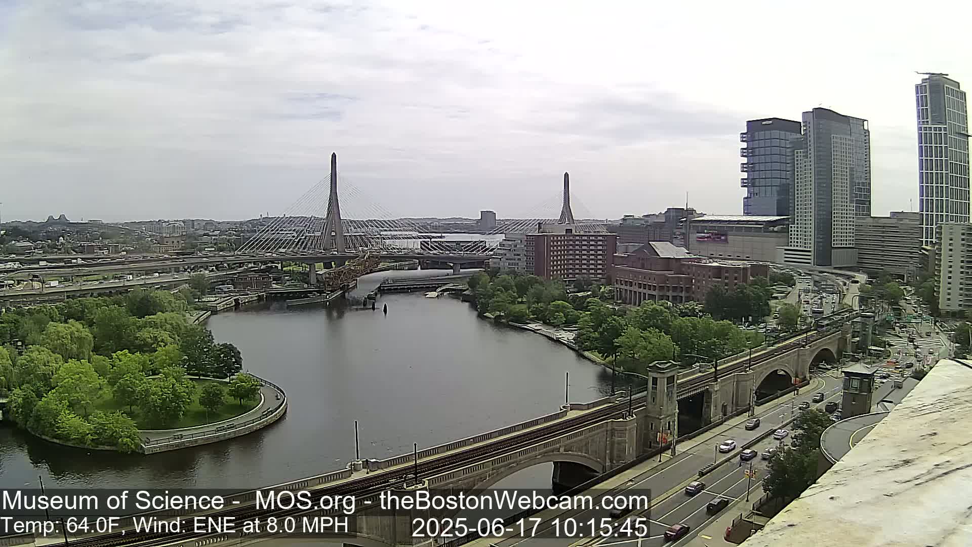  Green Line Subway & Bridge Live Cam - Cambridge, Boston, Massachusetts ,USA