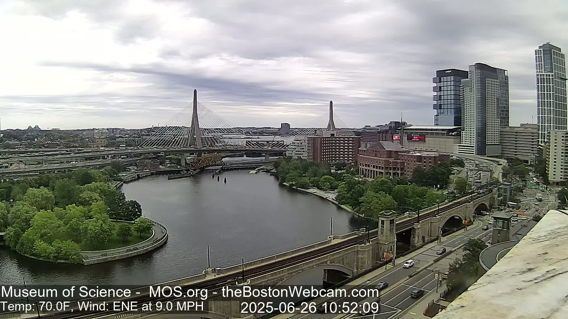  Green Line Subway & Bridge Live Cam - Cambridge, Boston, Massachusetts ,USA