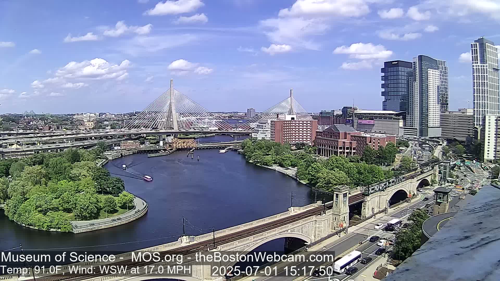 Green Line Subway & Bridge Live Cam - Cambridge, Boston, Massachusetts ,USA