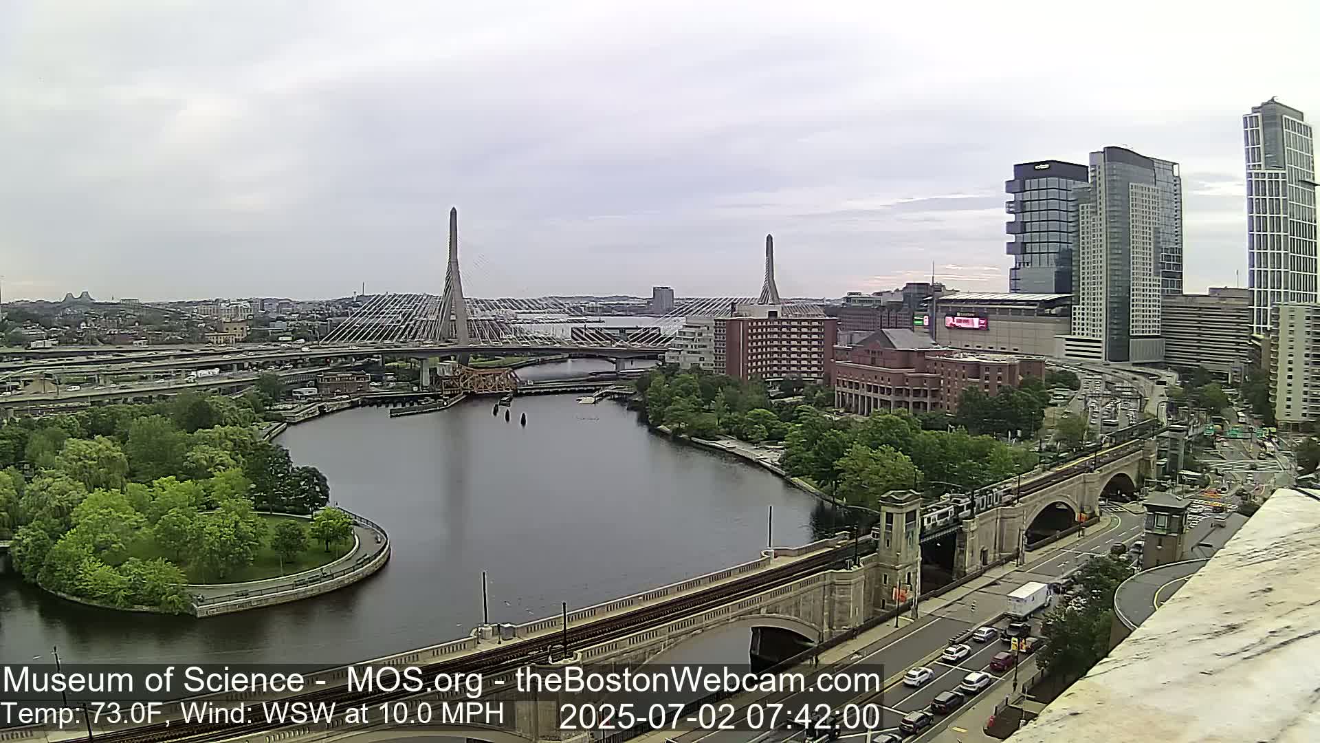  Green Line Subway & Bridge Live Cam - Cambridge, Boston, Massachusetts ,USA