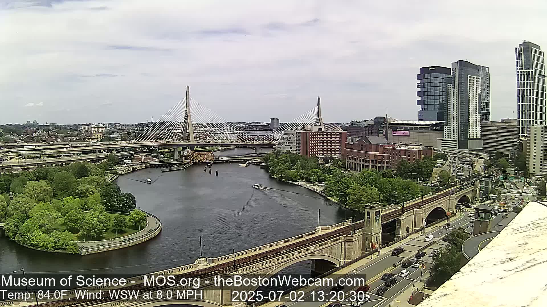  Green Line Subway & Bridge Live Cam - Cambridge, Boston, Massachusetts ,USA