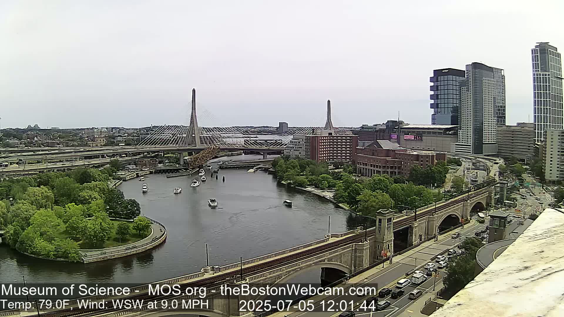  Green Line Subway & Bridge Live Cam - Cambridge, Boston, Massachusetts ,USA