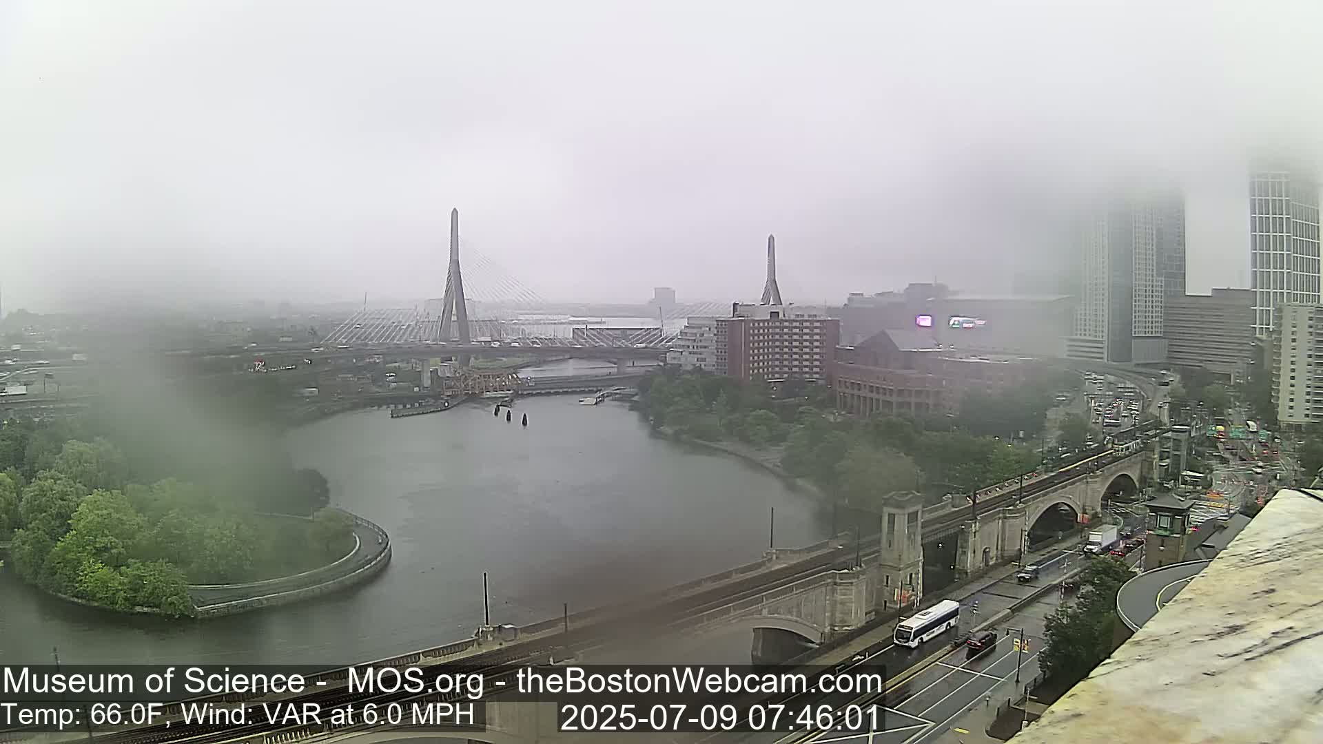  Green Line Subway & Bridge Live Cam - Cambridge, Boston, Massachusetts ,USA