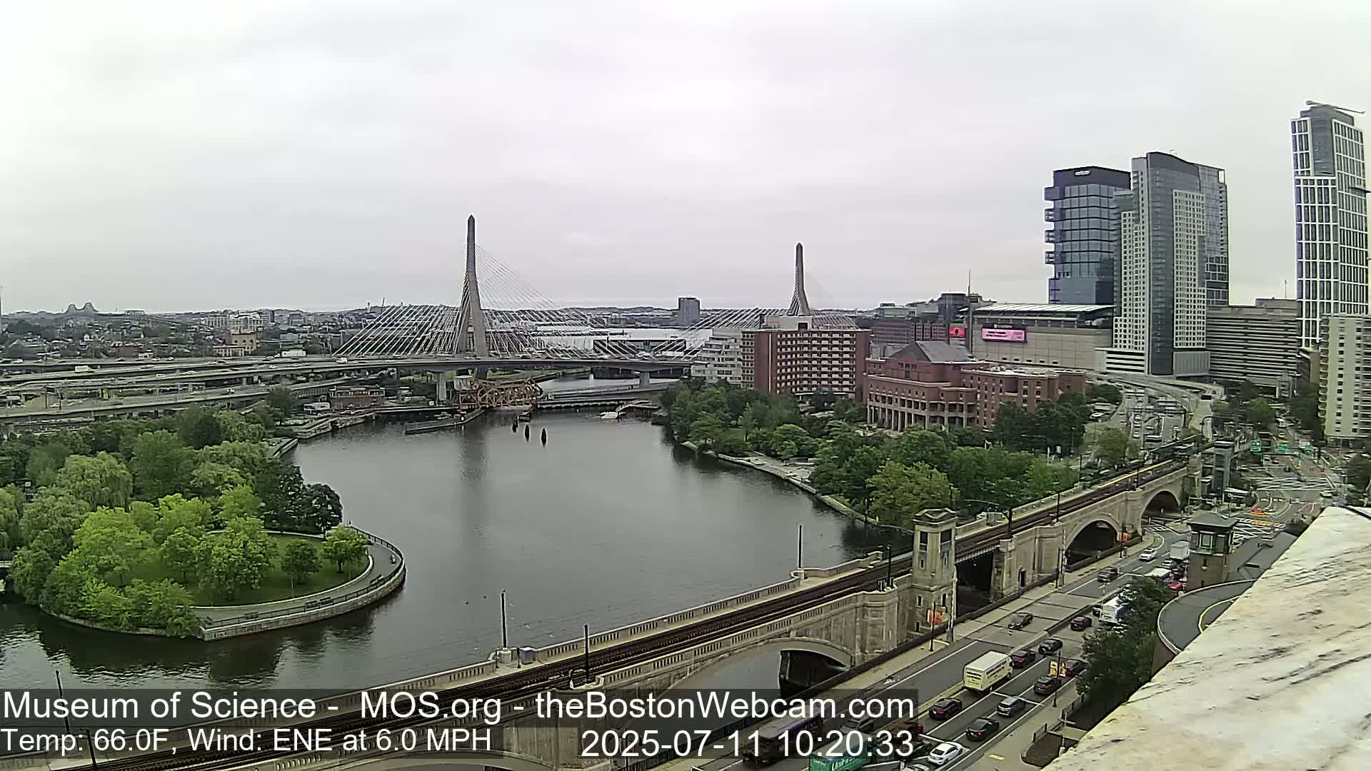  Green Line Subway & Bridge Live Cam - Cambridge, Boston, Massachusetts ,USA