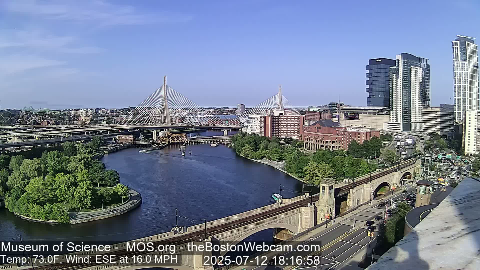  Green Line Subway & Bridge Live Cam - Cambridge, Boston, Massachusetts ,USA