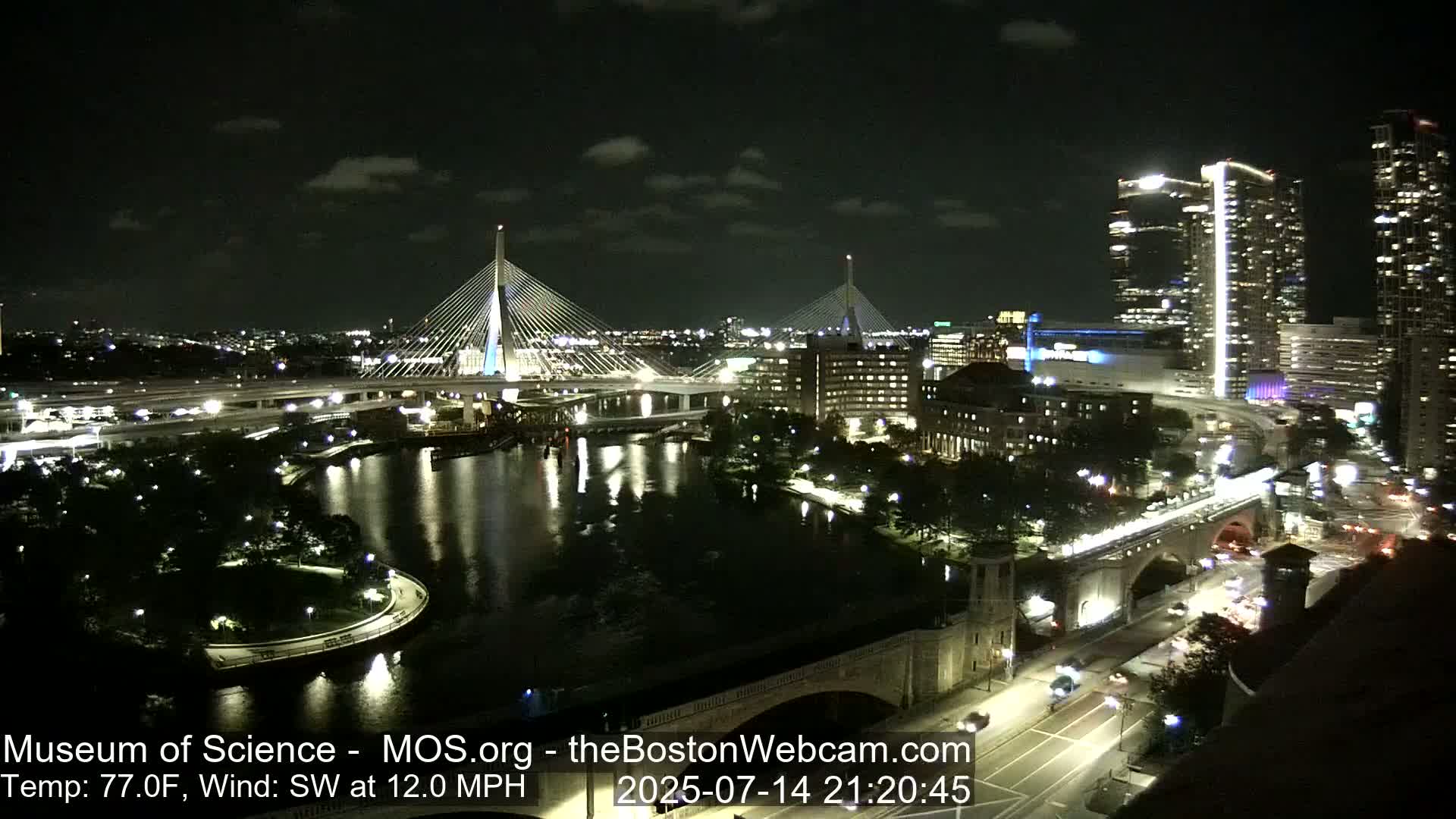  Green Line Subway & Bridge Live Cam - Cambridge, Boston, Massachusetts ,USA