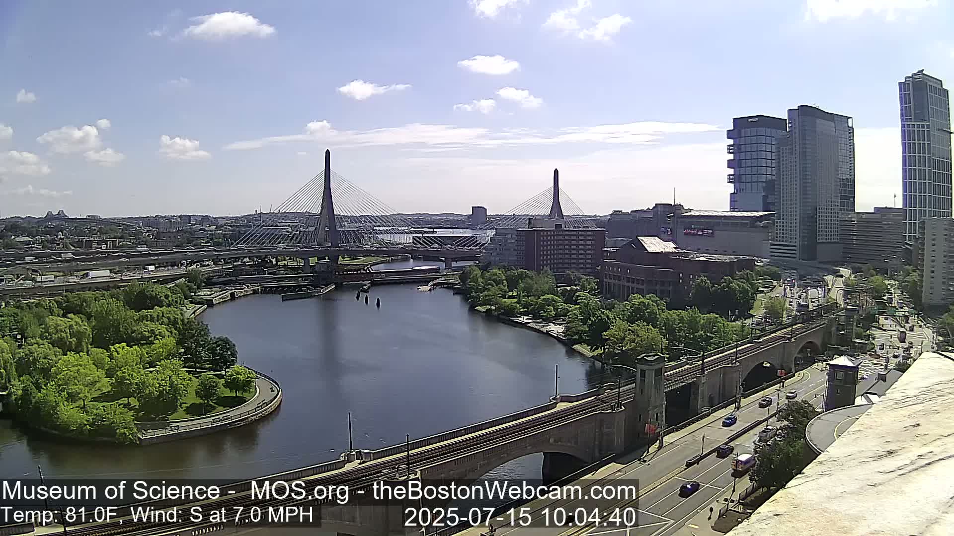  Green Line Subway & Bridge Live Cam - Cambridge, Boston, Massachusetts ,USA