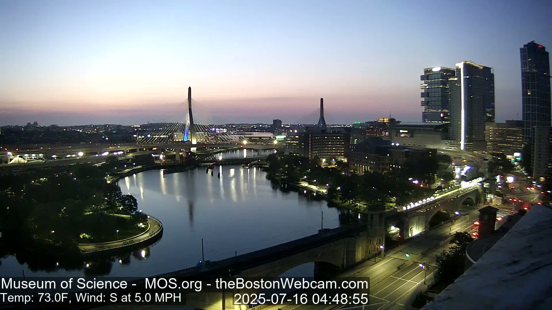  Green Line Subway & Bridge Live Cam - Cambridge, Boston, Massachusetts ,USA