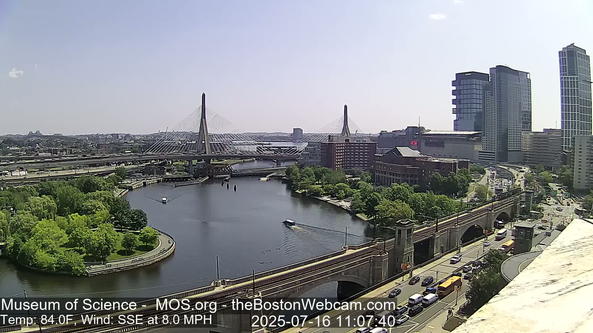  Green Line Subway & Bridge Live Cam - Cambridge, Boston, Massachusetts ,USA