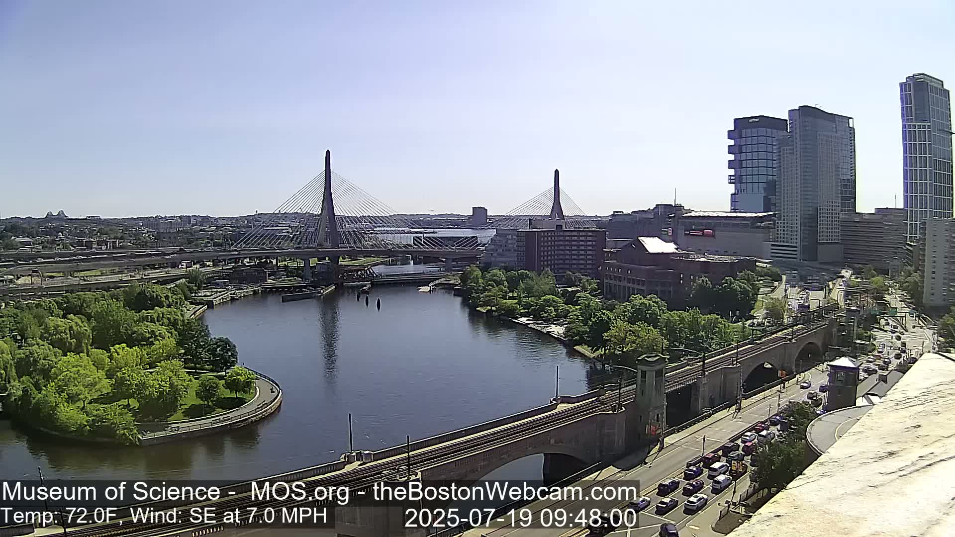  Green Line Subway & Bridge Live Cam - Cambridge, Boston, Massachusetts ,USA