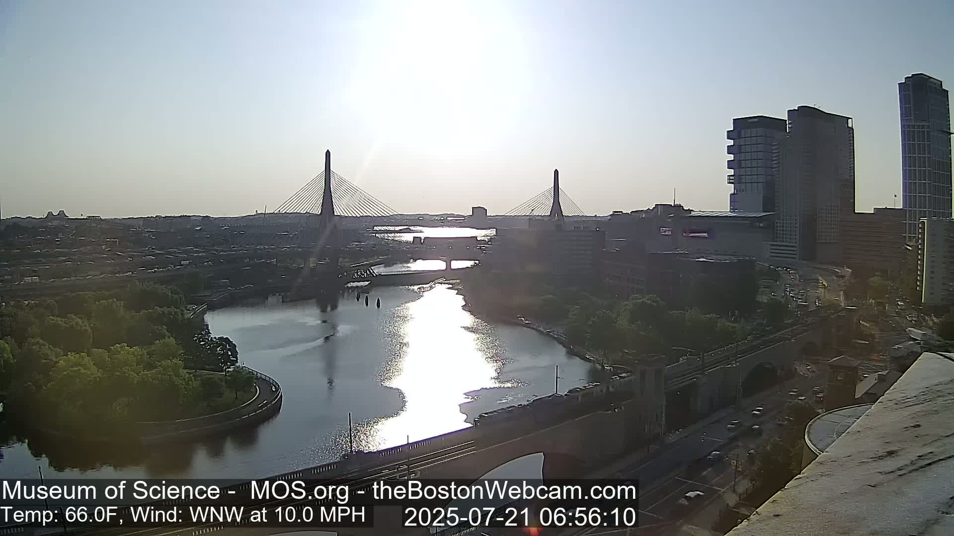  Green Line Subway & Bridge Live Cam - Cambridge, Boston, Massachusetts ,USA