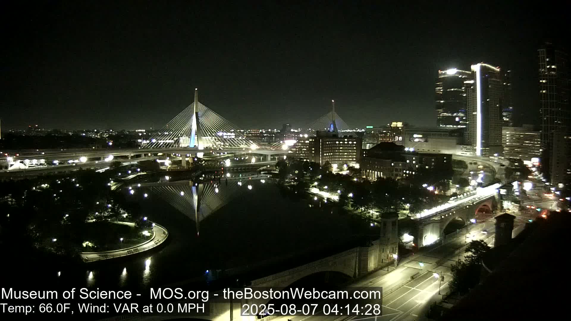  Green Line Subway & Bridge Live Cam - Cambridge, Boston, Massachusetts ,USA