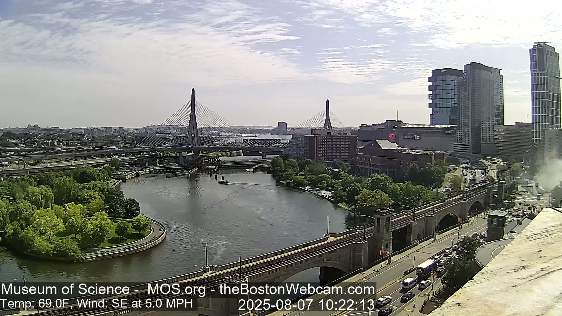  Green Line Subway & Bridge Live Cam - Cambridge, Boston, Massachusetts ,USA