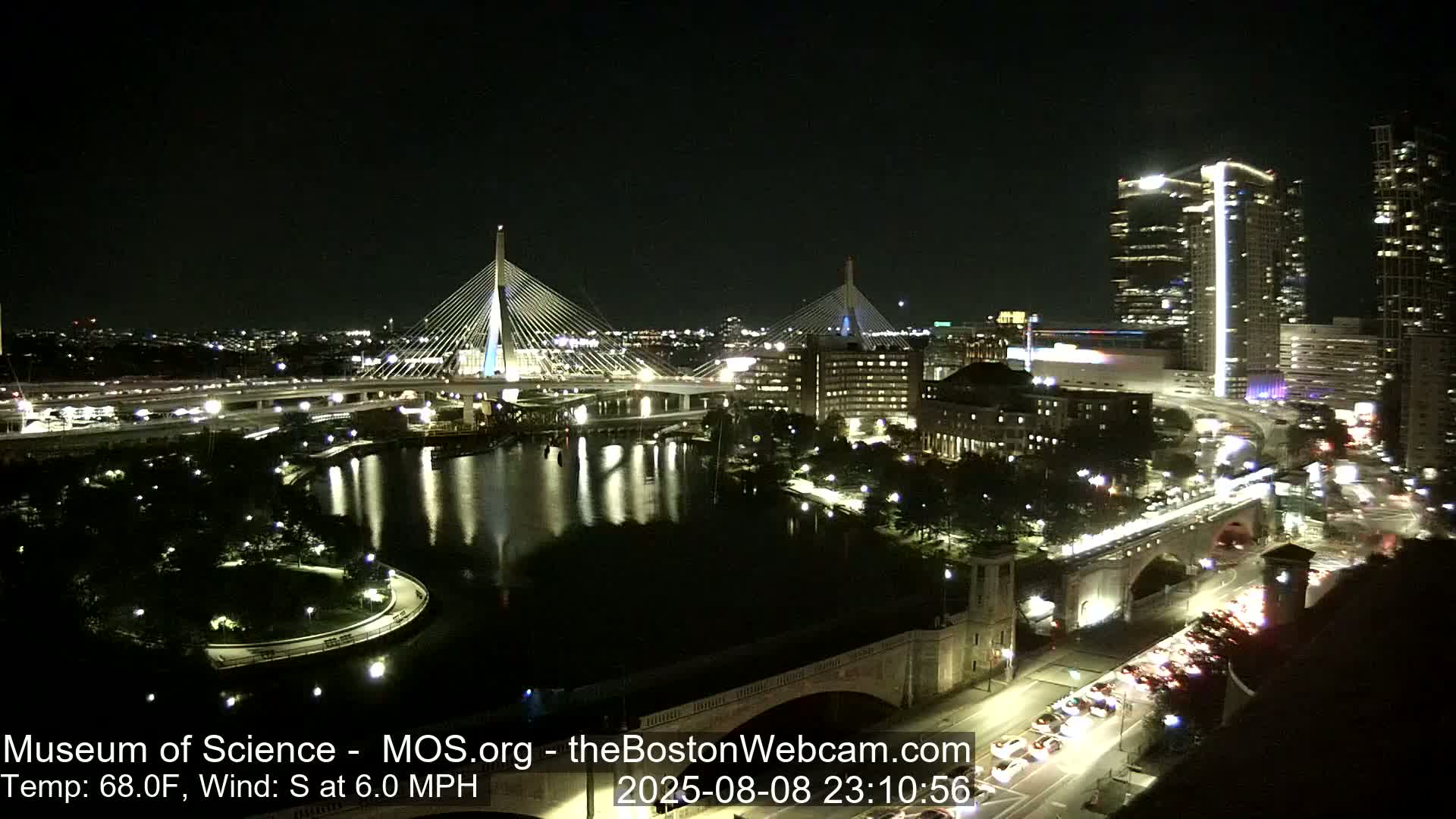  Green Line Subway & Bridge Live Cam - Cambridge, Boston, Massachusetts ,USA