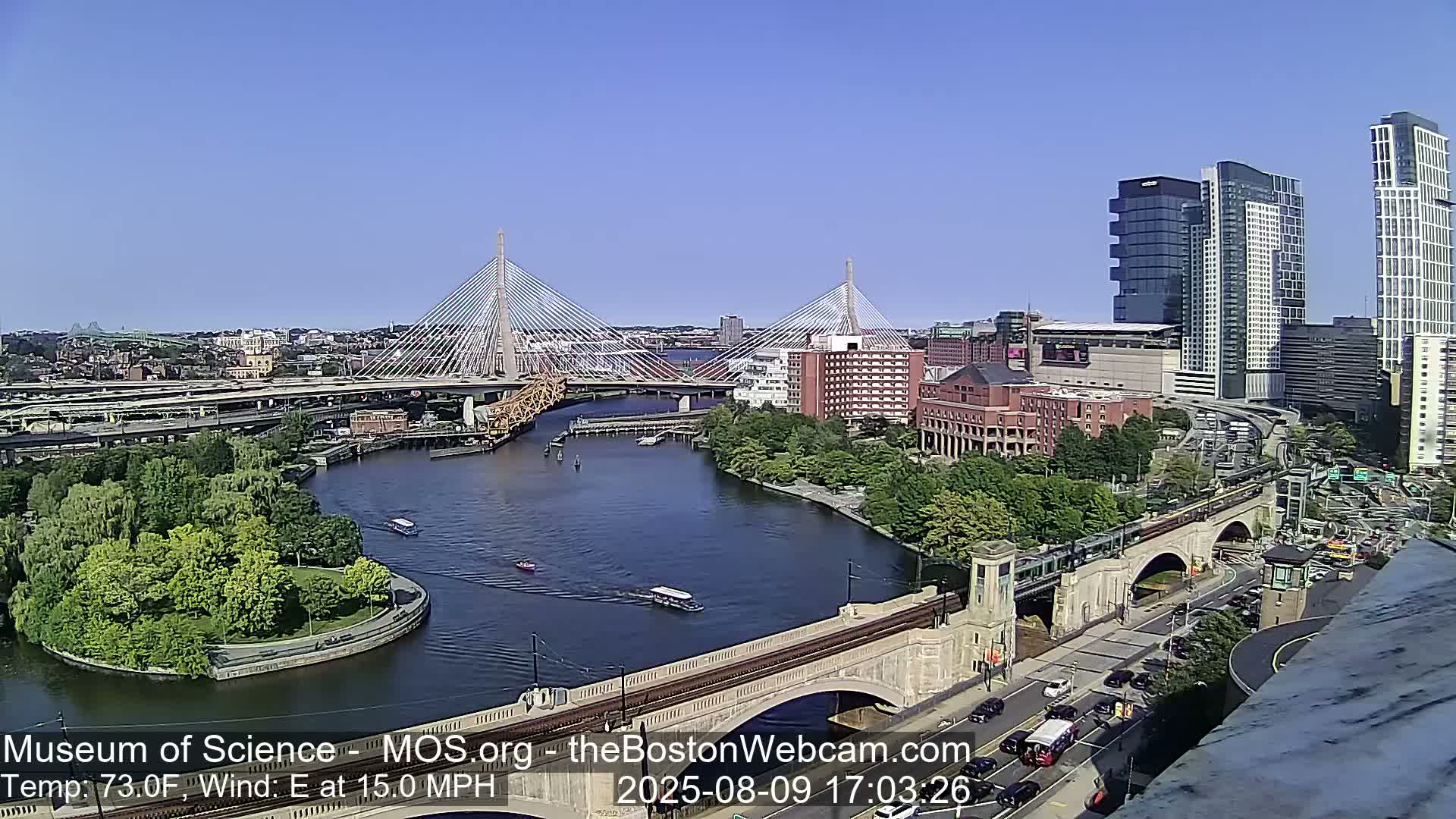  Green Line Subway & Bridge Live Cam - Cambridge, Boston, Massachusetts ,USA