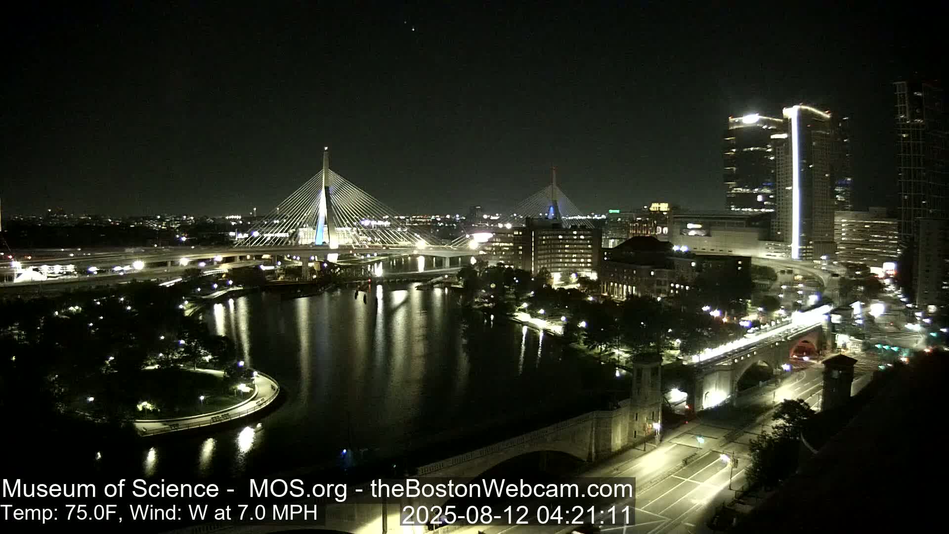  Green Line Subway & Bridge Live Cam - Cambridge, Boston, Massachusetts ,USA
