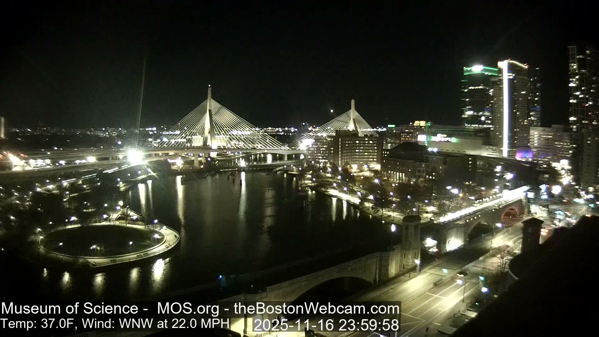  Green Line Subway & Bridge Live Cam - Cambridge, Boston, Massachusetts ,USA
